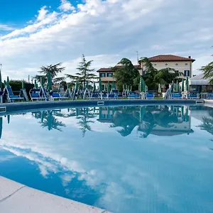 Sara Hotel